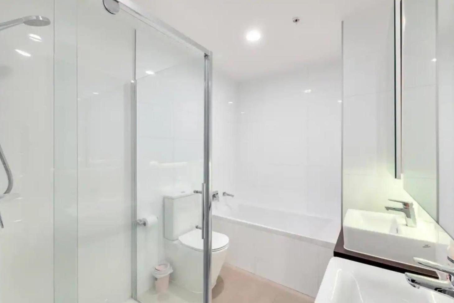 Magnificent Skytower, Sea, Habour View In Cbd Apartment Auckland Exterior photo