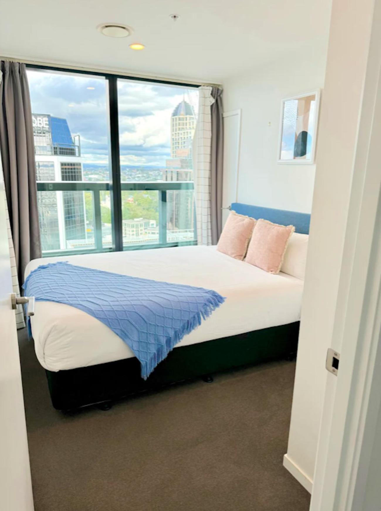 Magnificent Skytower, Sea, Habour View In Cbd Apartment Auckland Exterior photo