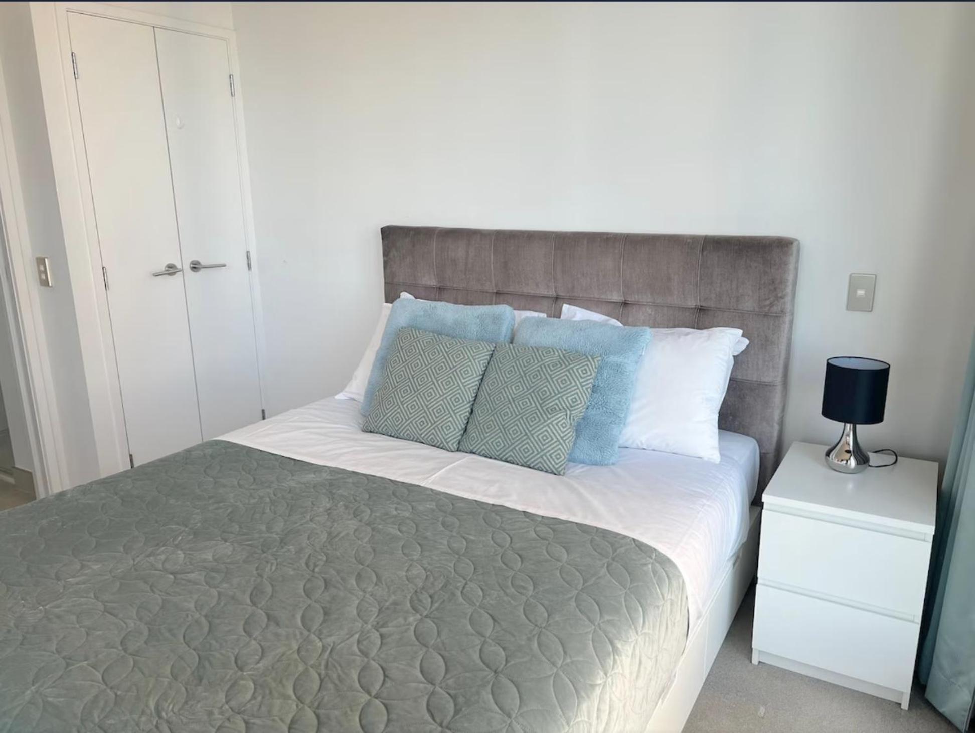 Magnificent Skytower, Sea, Habour View In Cbd Apartment Auckland Exterior photo