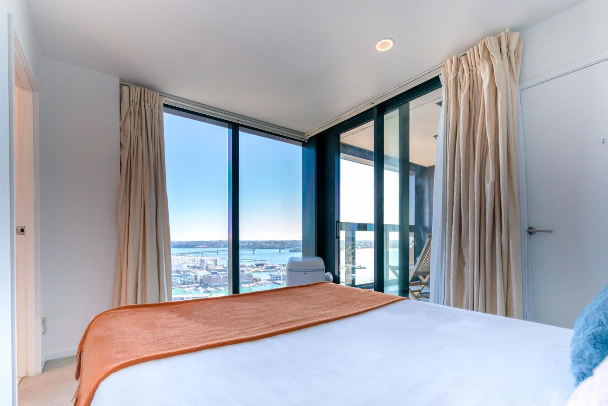 Magnificent Skytower, Sea, Habour View In Cbd Apartment Auckland Exterior photo