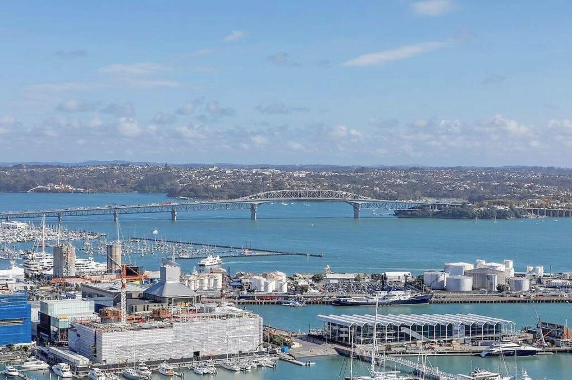 Magnificent Skytower, Sea, Habour View In Cbd Apartment Auckland Exterior photo